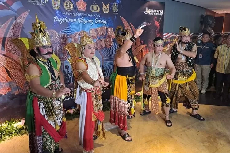 Kepala Staf TNI Dan Kapolri Main Wayang Orang Di Taman Ismail Marzuki ...