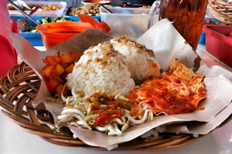 Kuliner Khas Kuningan yang Memikat Lidah, Nikmati Kelezatan Nasi Kasreng hingga Kwecang (Foto/Ayo Cirebon.)