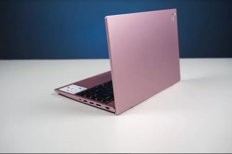 Cocok Dibawa Kemana Saja, Ini 5 Rekomendasi Netbook dengan Bobot