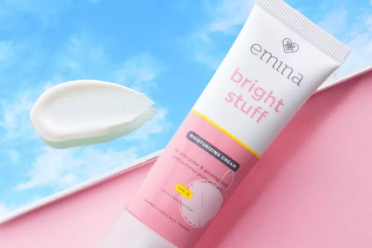 5 Rekomendasi Skincare Emina Terbaik Yang Ampuh Hilangkan Flek Hitam ...