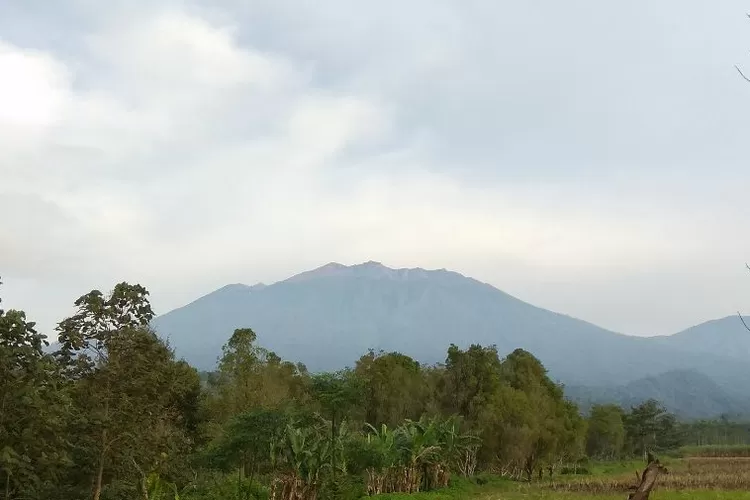 Gunung Raung Masih Level II, Perlu Diwaspadai Jika Terjadi Gempa ...