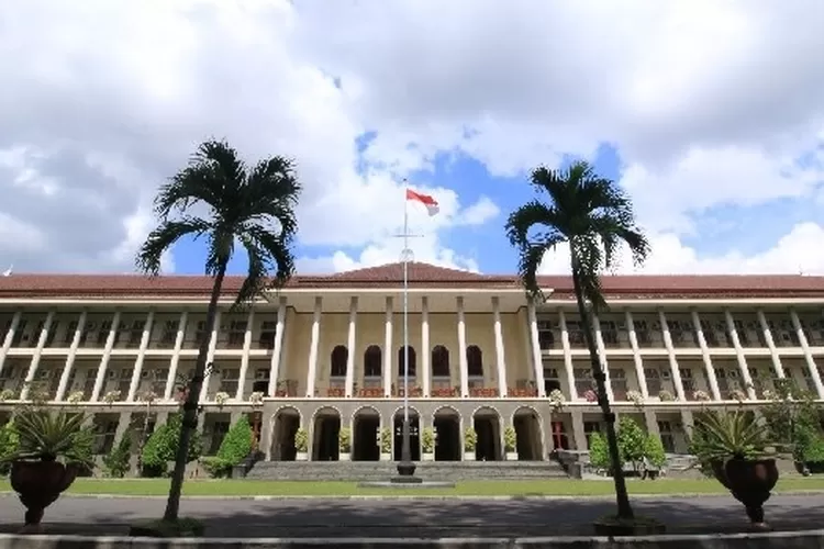 Wow Tak Disangka Bukan UGM ITB IPB, Berikut 20 Universitas Terbaik Di ...