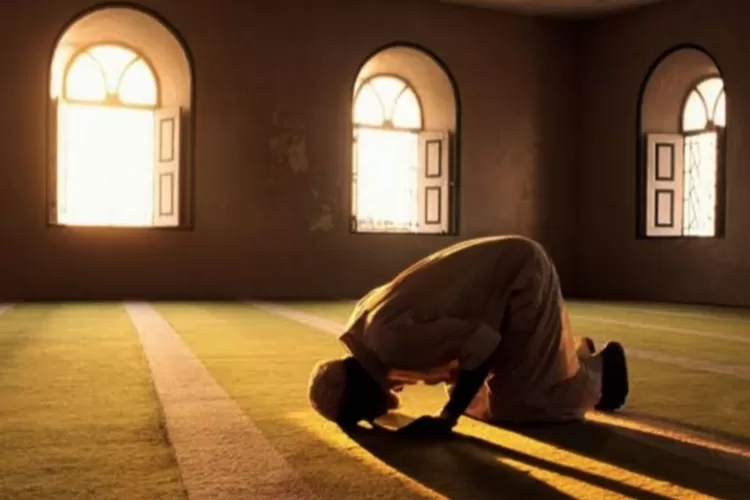 Simak! Ini Tata Cara Sholat Tarawih Sendiri Di Rumah, Lengkap Dengan ...