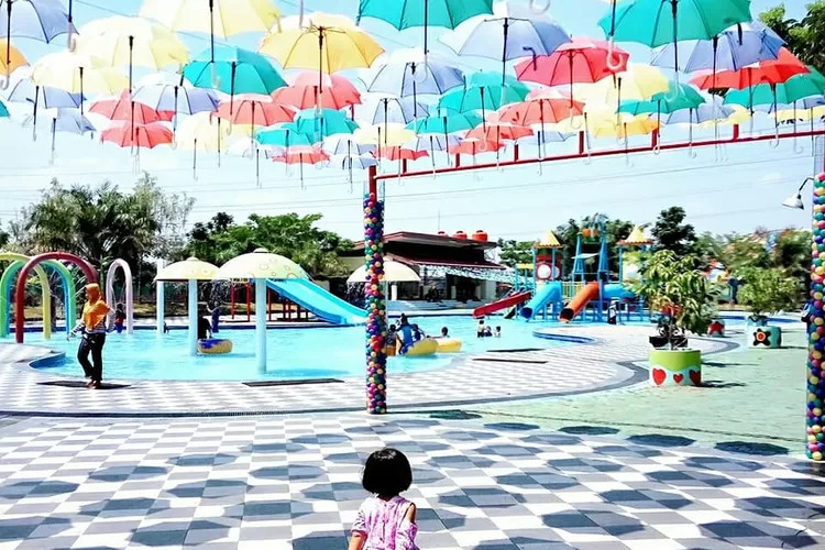 Aircraft and Air Travel Master Park, salah satu destinasi wisata keluarga di Purwodadi (Instagram @henytietuett)
