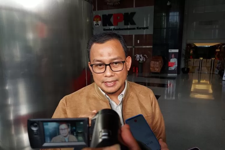 KPK Periksa Saksi Dugaan Korupsi Pengadaan Material Pembangunan Kapal ...