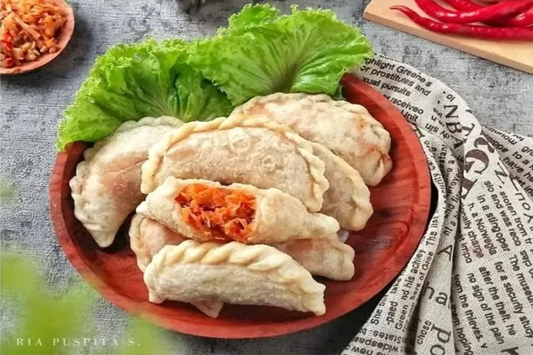 Sensasi Luar Biasa Cireng Isi Ayam Suwir, Pedasnya Nampol dengan Bumbu ...