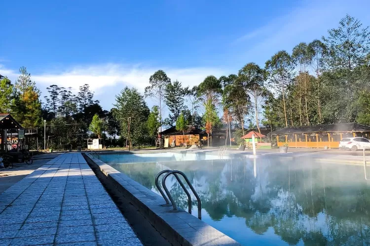 Carita Alam Hot Spring Resort Destinasi Wisata di Bandung yang