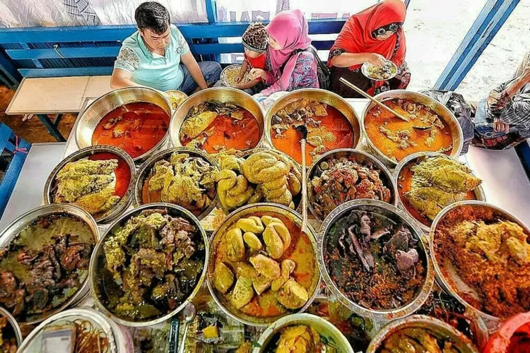 Viral Di Youtube 5 Rumah Makan Padang Ini Sediakan Ratusan Pilihan