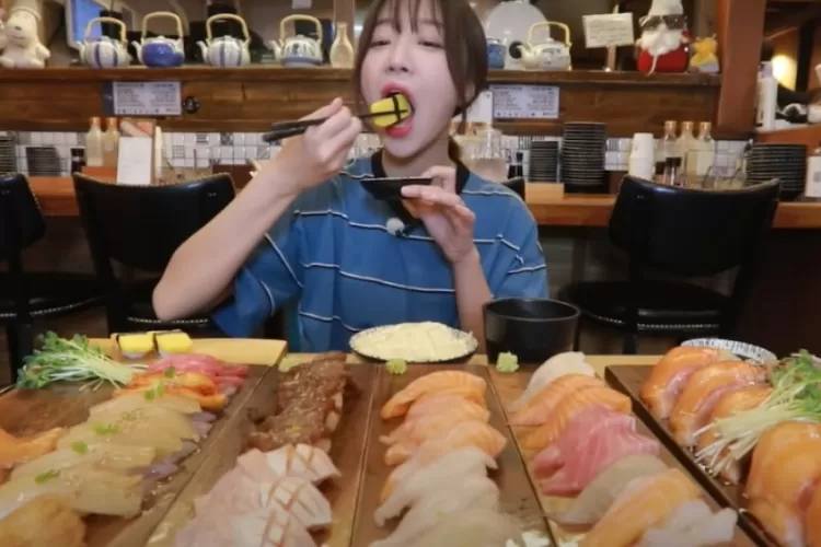 Siapa Nama Asli Tzuyang? Profil dan Biodata YouTuber Mukbang Asal Korea