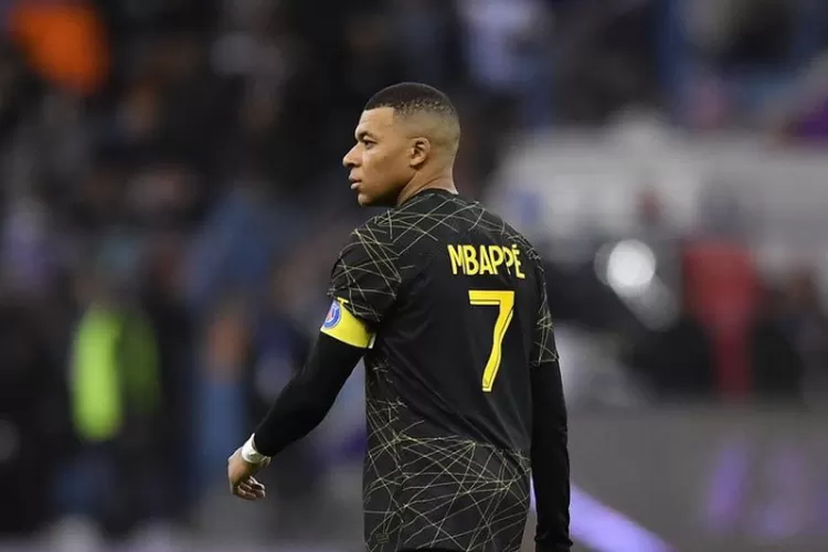 Apa Agama Mbappe? Beda Keyakinan Dengan Sang Ibu, Inilah Profil Dan ...