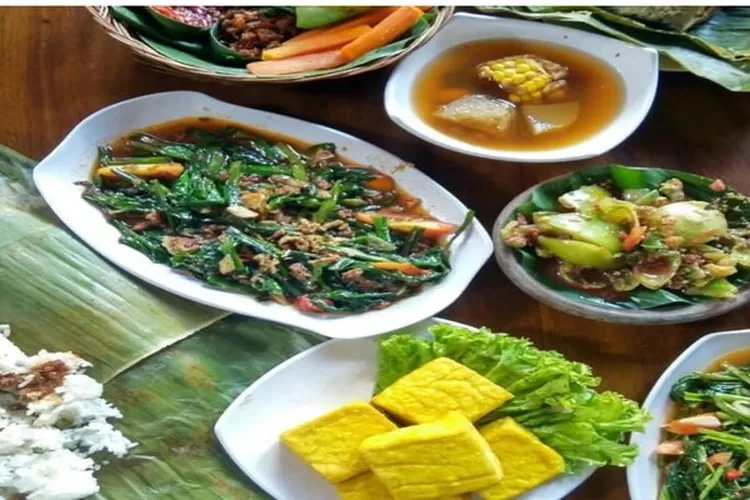 Rekomendasi 5 Rumah Makan Sunda di Bandung Yang Murah dan Nikmat, Yuuk