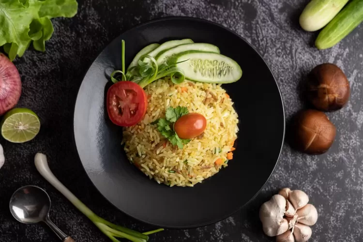 Bongkar Resep Mewah, Berikut Ini Cara Membuat Nasi Goreng ala Hotel