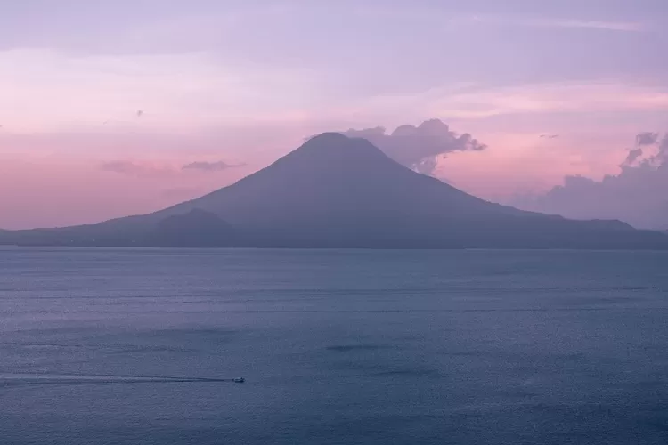 Bikin Merinding Ditemukan Gunung Bawah Laut Baru Di Pacitan Berbahayakah Surabaya Network