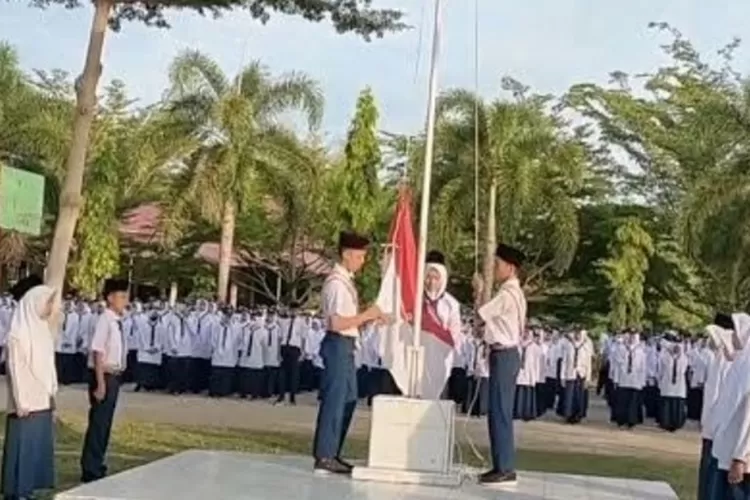 Terbaru Contoh Naskah Amanat Pembina Upacara Bendera Hari Senin Hot Sex Picture 5499