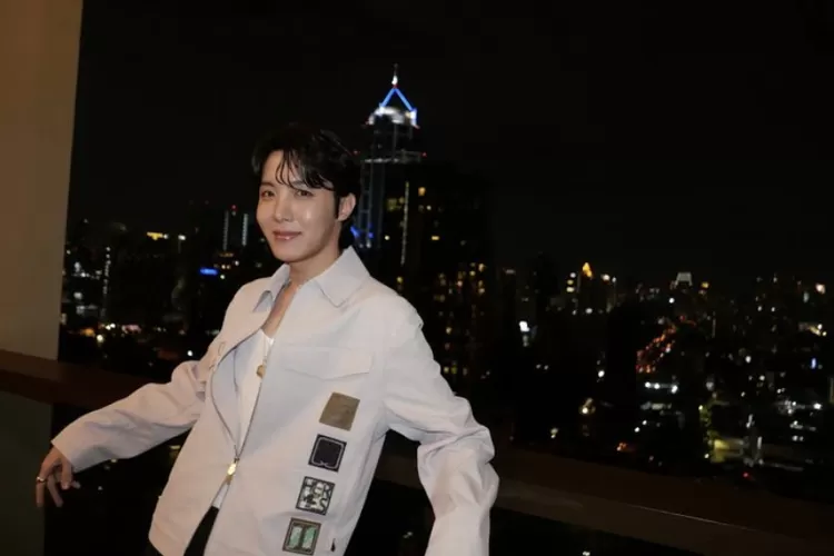 JHOPE BTS (Instagram @uarmyhope)