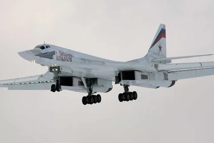 Pengebom Tu-160M Kedua Rusia Jalani Uji Terbang, Makin Sulit Dideteksi ...