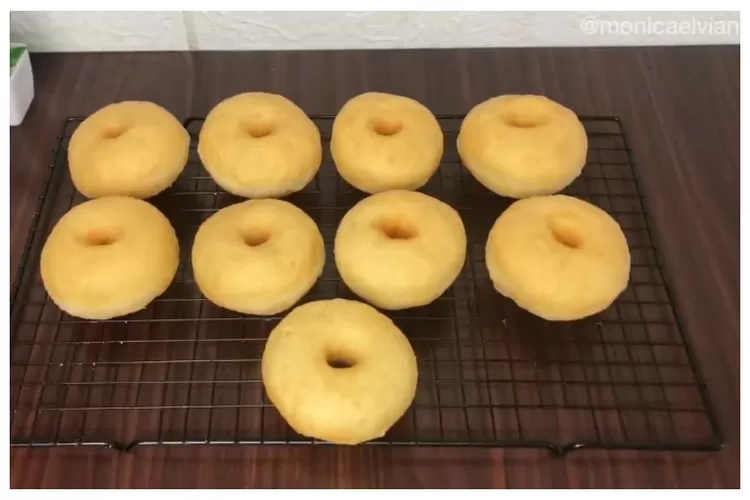 Begini Cara Yang Mudah Untuk Membuat Donat Kentang Empuk Dan Pakai ...