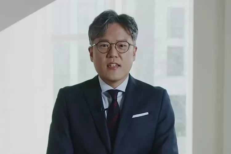 Siapa Jang Cheol Hyuk? Ini Profil CEO Baru SM Entertainment, Janji Buat ...