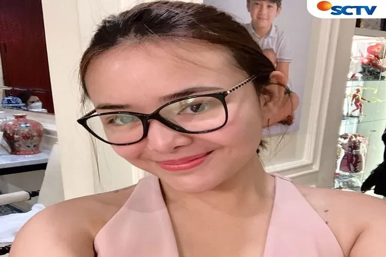 Setelah Tinggalkan Ikatan Cinta, Benarkah Amanda Manopo Akan Bintangi Sinetron Baru yang Tayang di SCTV?. Kenapa Amanda Manopo Sambangi SCTV? (www.instagram.com/@sctv)