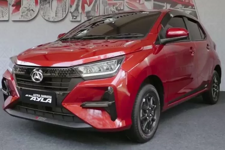 Daihatsu All New Ayla 2023 Bikin Saudaranya Toyota Agya 2023 Ciut ...