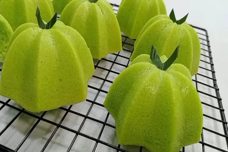 Cara Membuat Bolu Sakura Pandan Harum Dan Lembut Tanpa Telur Bahan Sederhana Mudah Diikuti