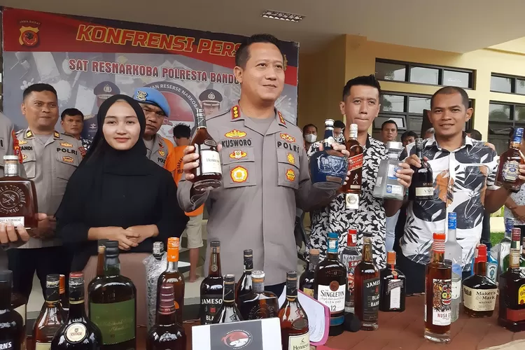 Punya Pengalaman Jadi Bartender Warga Baleendah Bandung Jual