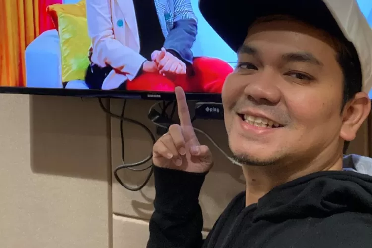 Indra Bekti Diduga Gay 5 Artis Ini Sempat Dituduh Gay Mulai Dari Penyanyi Sampai Aktor About 