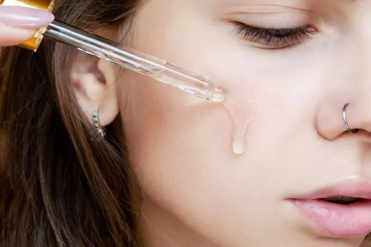 Skincare dengan kandungan atau bahan yang dibutuhkan oleh kulit Anda. (Pixabay)