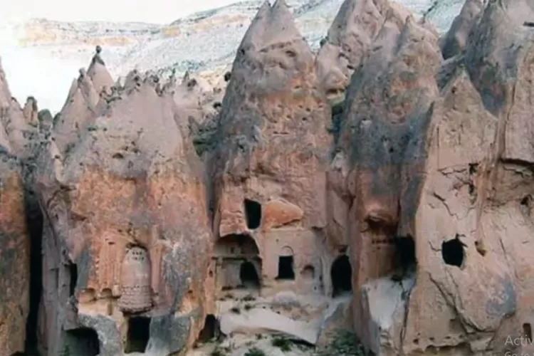 Dibalik Keindahan Cappadocia Turki Ada Misteri Derinkuyu Kota Bawah ...