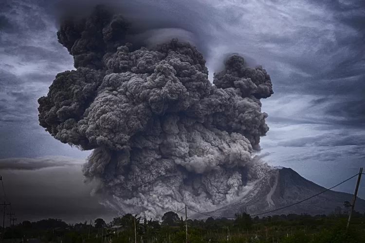 7 Riwayat Erupsi Gunung Merapi Dalam Sejarah: Salah Satunya Pernah ...