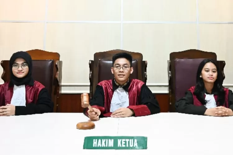 Pengen Jadi Anak Hukum? Inilah 5 Rekomendasi PTN Dengan Jurusan Hukum ...