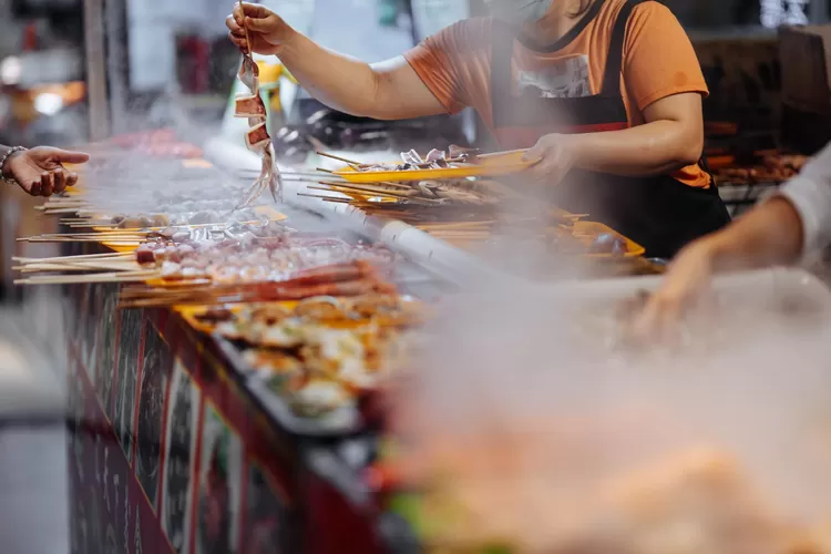 5 Tempat Makan Viral Super Enak Di Jakarta Timur Yang Pernah Direview ...