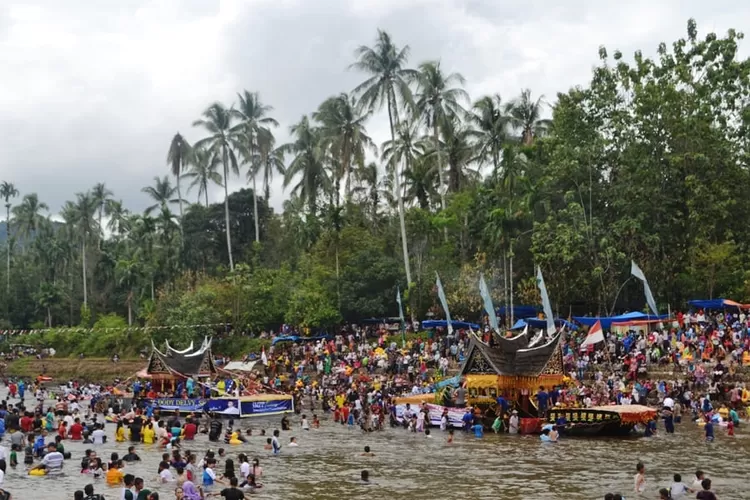 10 Tradisi Unik Menyambut Bulan Ramadhan Di Indonesia, Ada Munggahan ...