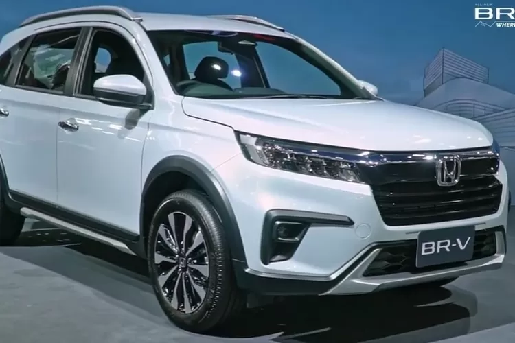 Mobil Keluarga Dengan Desain Elegan Coba SImak, Honda BRV 2023 FItur ...