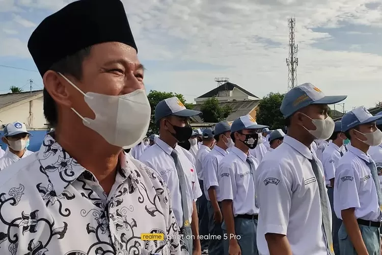 Mengenal 3 Macam Tugas Guru Dalam Sistem Pendidikan Nasional - Klik ...