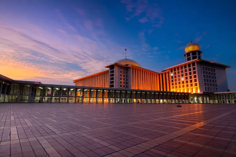 Kemegahan Masjid Istiqlal, Masjid Kemerdekaan Menjadi Tempat Ibadah ...