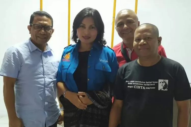 Polwan Cantik Berdarah Lamalera Sebagai Kapolres Lembata Penulis Buku Hingga Bintang Sinetron