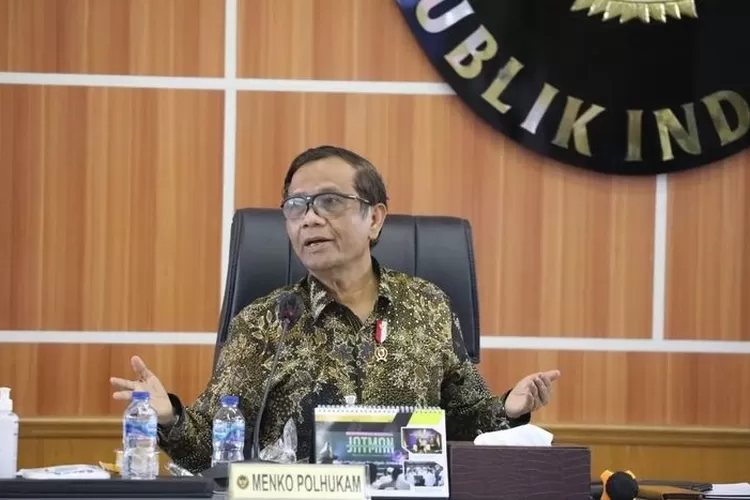 Penuh Prestasi Inilah Profil Dan Biodata Mahfud Md Lengkap Dari Awal Pendidikan Pekerjaan