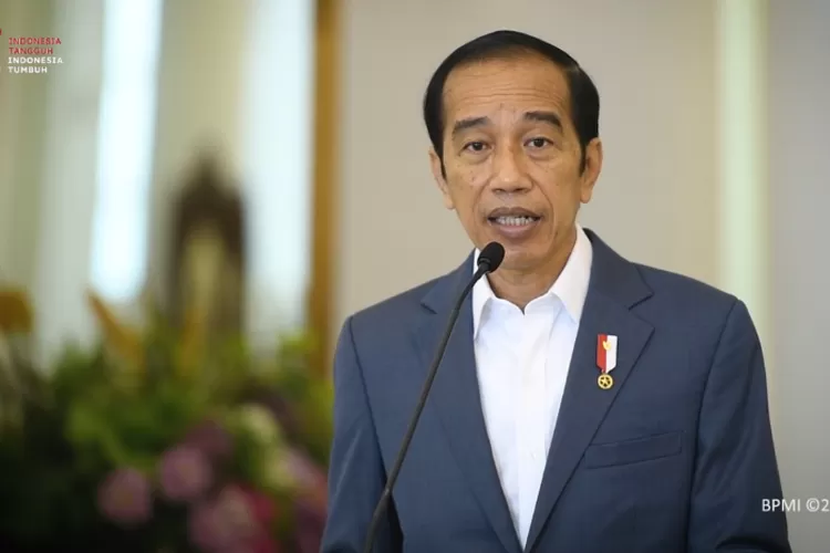 SAH, Presiden Jokowi Bentuk Aturan Batas Usia Pensiun Dan Tata Cara ...