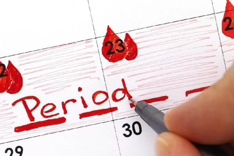 Hukum puasa keluar haid menjelang adzan maghrib.