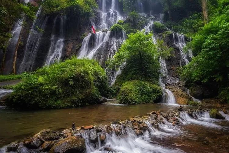 Air Terjun Telaga Biru Surga Alam Di Pronojiwo Lumajang Yang Masih Perawan Dan Eksotis Jatim