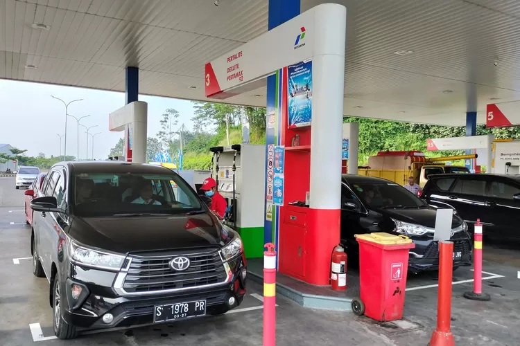 Pertamina Siagakan Tambahan Layanan Pengisian BBM Di Tol Trans Jawa Dan ...