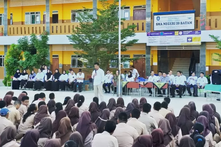 Peringkat SMAN 1 Batam Tergeser? Inilah 6 Sekolah Terbaik Di Batam, Oh ...