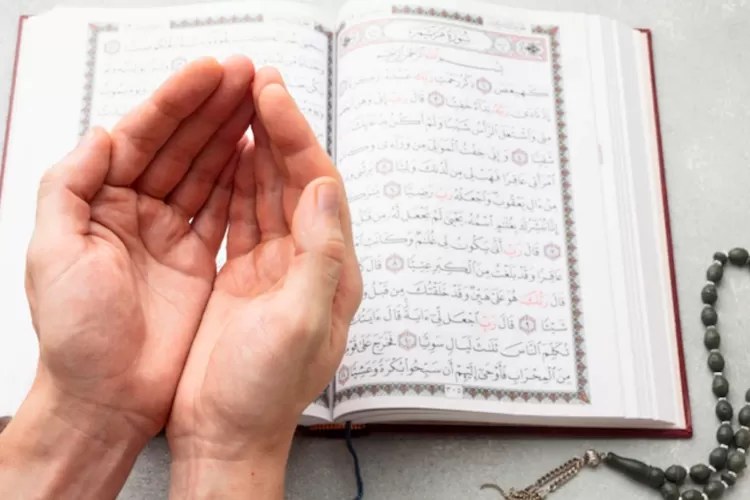 Keutamaan Membaca Doa Senandung Al-Quran, Lengkap dengan Liriknya