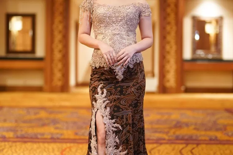 3 Rekomendasi Kebaya Modern Dengan Perpaduan Payet, Menjaga Tradisi ...