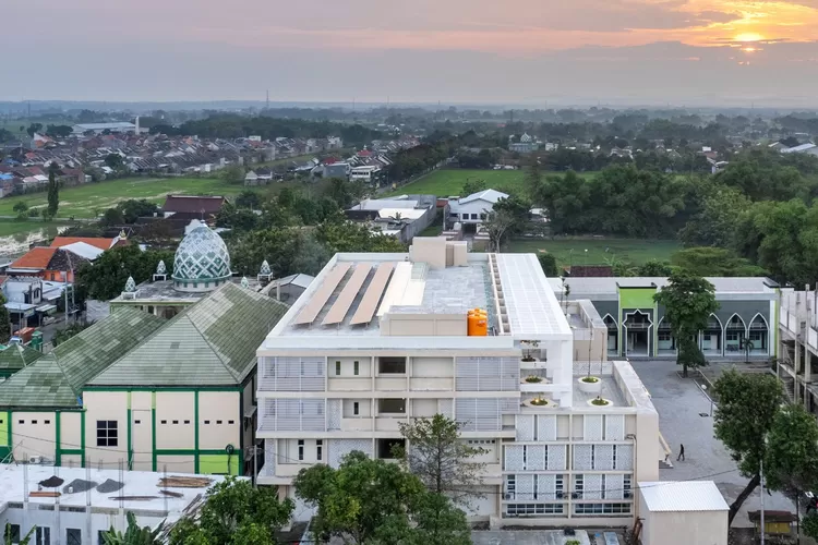 CARI KAMPUS ISLAM? JOMBANG SOLUSINYA! 4 Rekomendasi Universitas Terbaik ...