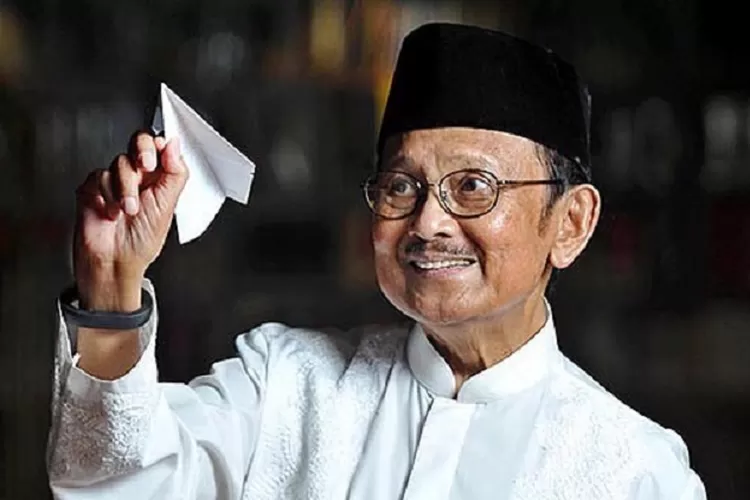 Perkembangan Politik Dan Ekonomi Pada Masa Pemerintahan BJ Habibie ...