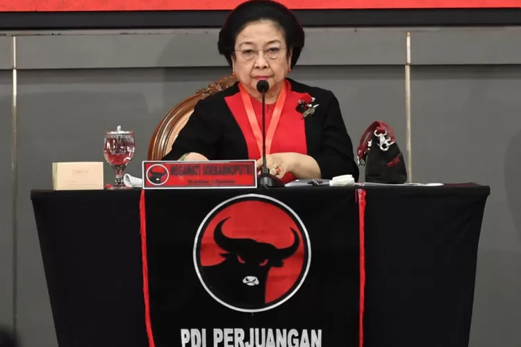 Megawati Umumkan Capres Ganjar Pranowo Yang Diusung PDIP Secara Daring ...