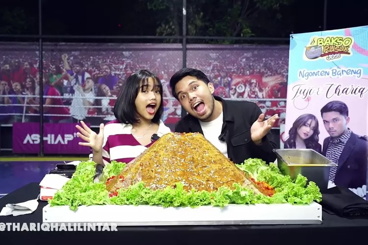 Mukbang Bakso Super Jumbo Ala Fuji Dan Thariq Halilintar Bikin Ngiler