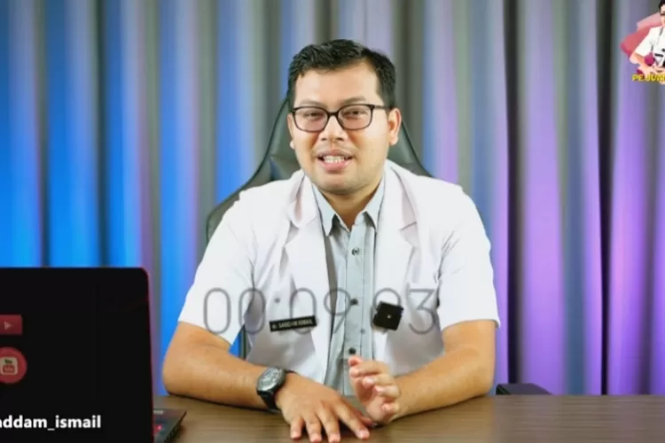 dr Saddam Ismail mengungkap tips mengatasi asam urat dan kolesterol. (YouTube@SaddamIsmail)